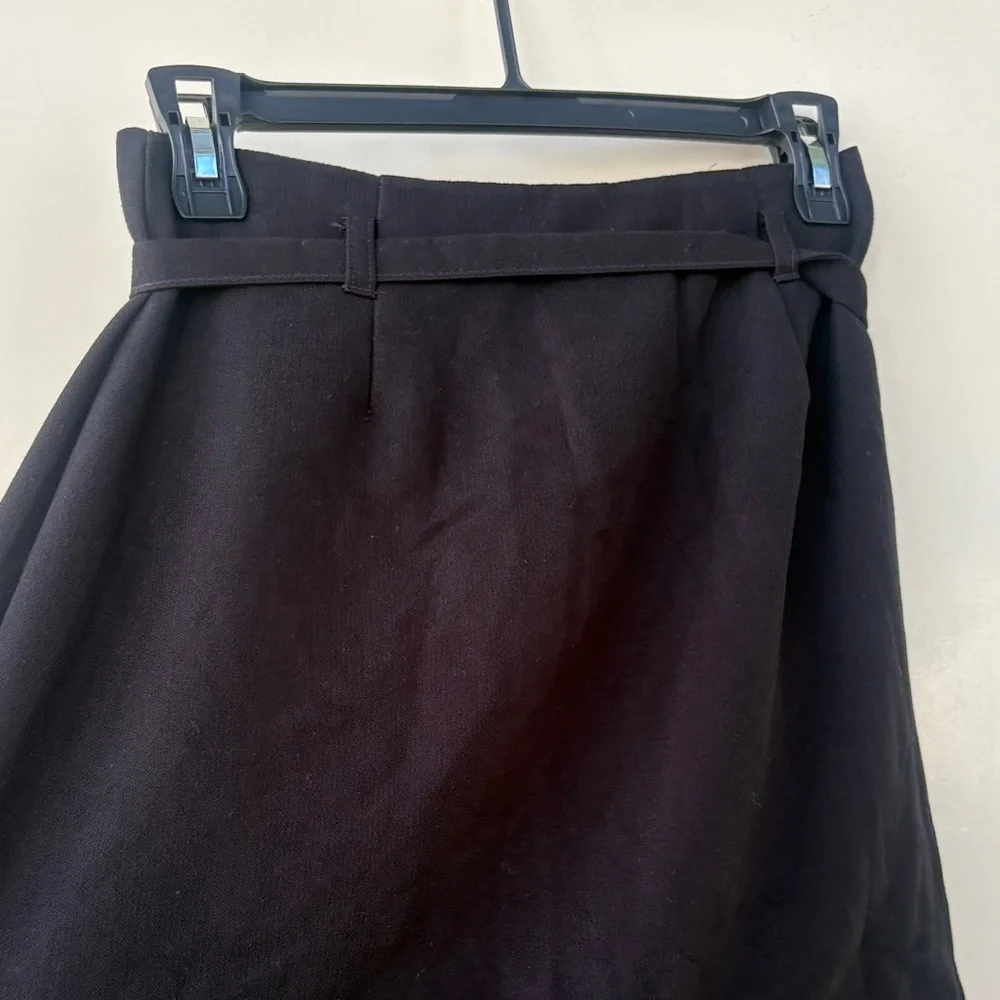 Elegant Black Women's Skirt - Picture 7 of 7